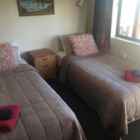 Te Anau Cottage On Govan Екстер'єр фото
