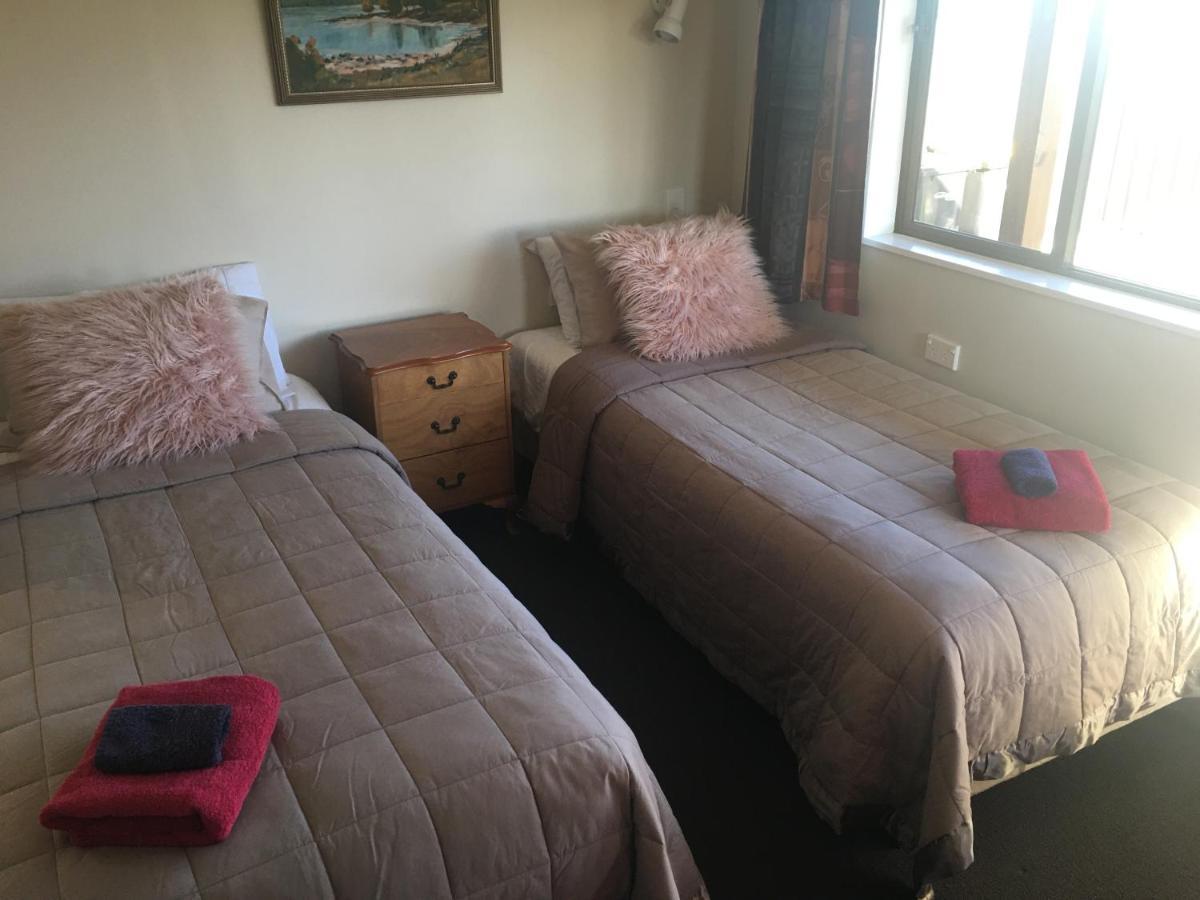 Te Anau Cottage On Govan Екстер'єр фото